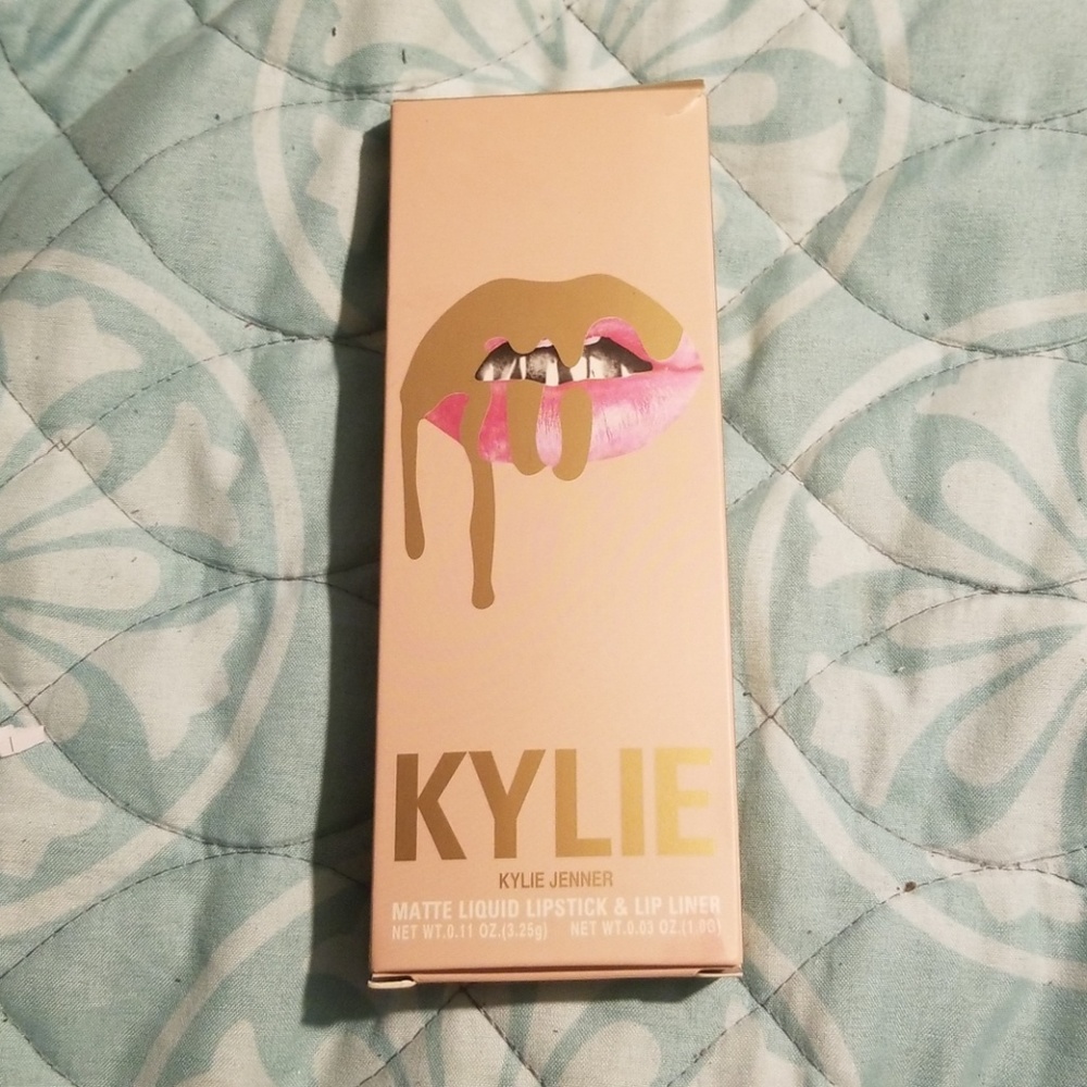 Kylie Jenner Matte Liquid Lipstick